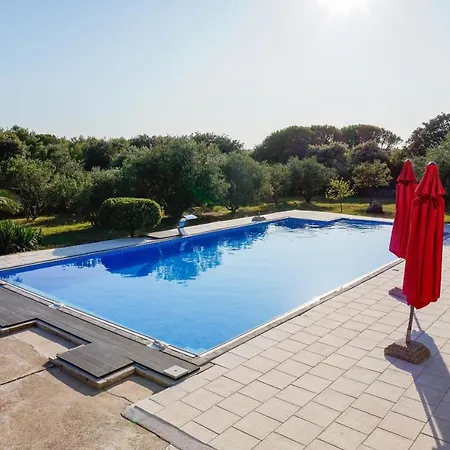 Villa Auf Der Insel Vir, 2 Pools, Sehr Privat, Ideal Fuer Familien