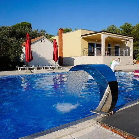 Villa Ferienhaus Vir